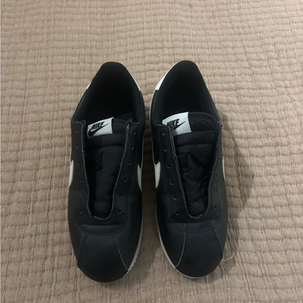Nike Cortez Women's Black and White Sneakers. Used two times